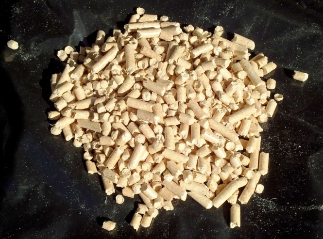 puupelletti 6 mm.jpg