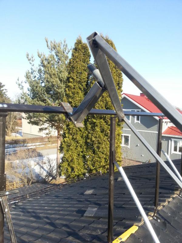 TelineenYlapaanKiinnike.jpg